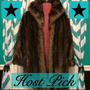 Host Pick Russel Taylor Signature Collection Coat